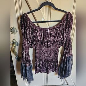 MARRIKA NAKK.  Velvet top.